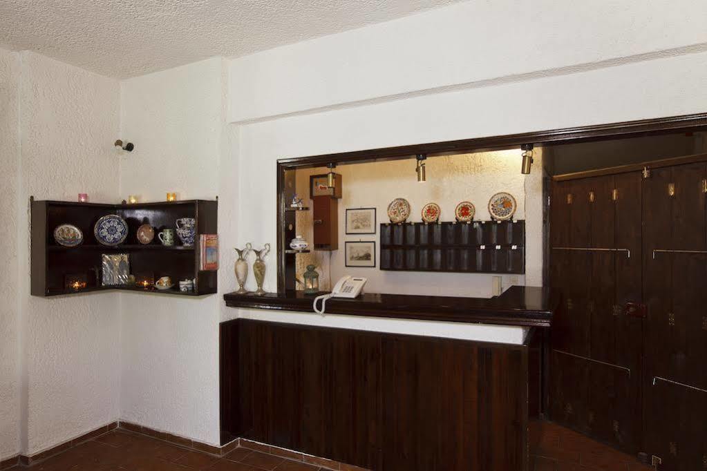 Rhodes City Emmanuel Apartments מראה חיצוני תמונה