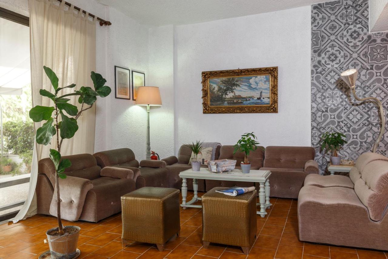 Rhodes City Emmanuel Apartments מראה חיצוני תמונה